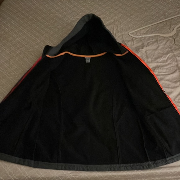 Boys Champion Water Resistant Jacket, size XL (16/18) - Picture 12 of 12